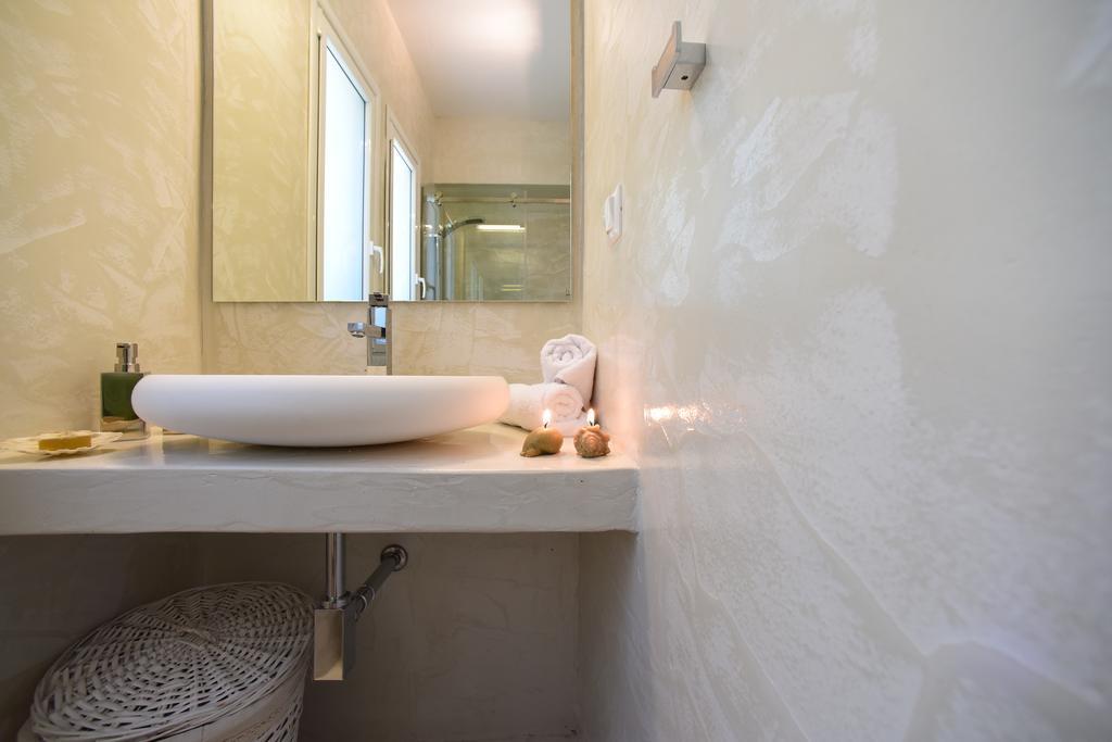 Mavres Luxury Studio Ágios Matthaíos Dış mekan fotoğraf
